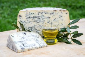 FORMAGGIO STAGIONATO